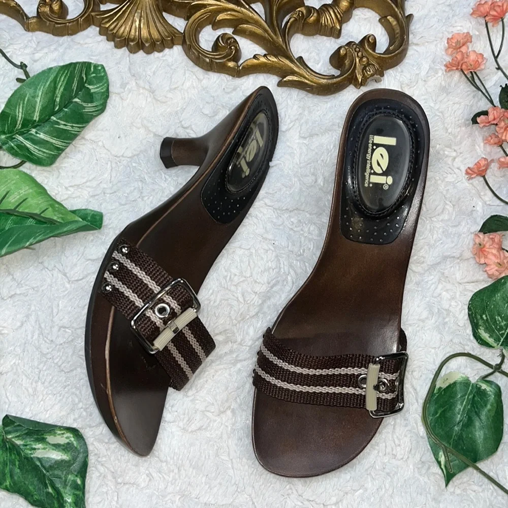 Vintage 90s Y2K LEI Brown Heel Sandals Shoes - Picture 1 of 10